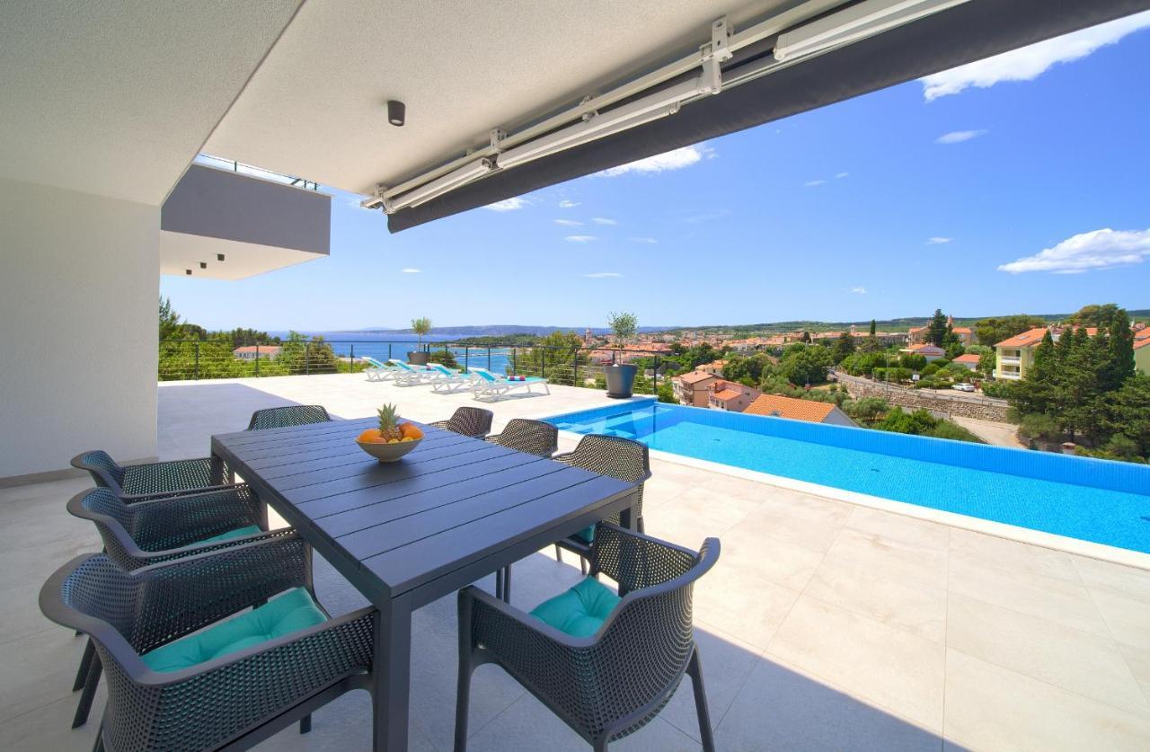 Unique Apartment With Private Pool Krk Town Eksteriør bilde